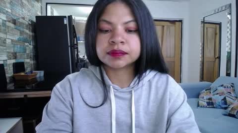 Snapshot of nicoleebon chatting on 3, 10, 2025 Nicole online show from 3, 10, 2025