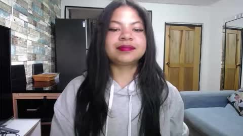 Snapshot of nicoleebon chatting on 6, 10, 2025 Nicole online show from 6, 10, 2025