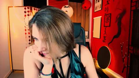 nicolehits online show from 15, 2, 2026