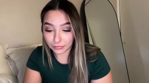 Snapshot of nicolelovesyou444 chatting on 10, 3, 2026 nicolelovesyou444 online show from 10, 3, 2026