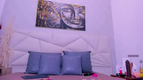 nicolemadrird online show from 19, 3, 2026