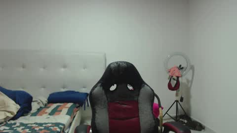 Snapshot of nicolet666lee chatting on 5, 2, 2025 Cyber Lee online show from 5, 2, 2025