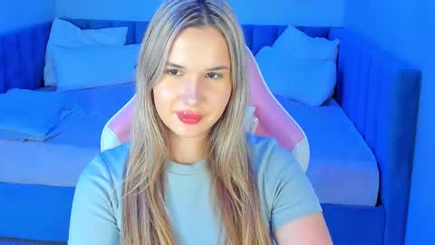 Snapshot of nicolettacooper chatting on 14, 9, 2025 nicolettacooper online show from 14, 9, 2025