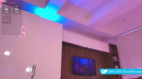 Snapshot of nicolette_tay chatting on 3, 12, 2025 Nicol online show from 3, 12, 2025