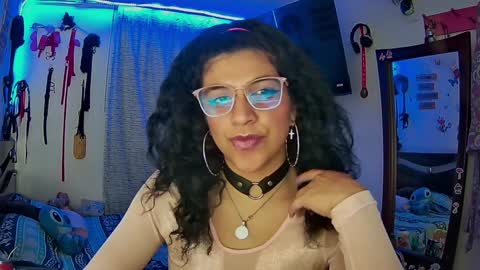 Nicoll Williams online show from 3, 2, 2025
