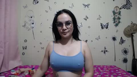 Snapshot of nicolle_sky chatting on 9, 7, 2026 nicolle_sky online show from 9, 7, 2026