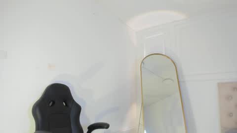 Nicol online show from 15, 2, 2026