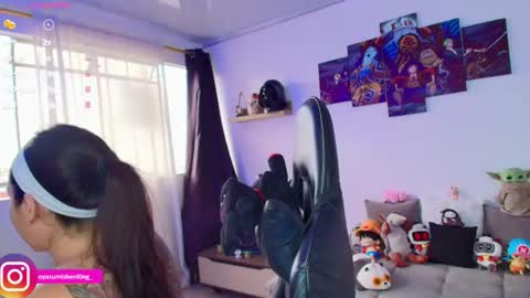 Snapshot of nicorobinn chatting on 23, 6, 2026 Lizzie online show from 23, 6, 2026