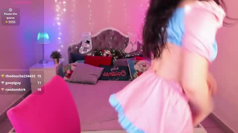 Snapshot of niiik_miiiki chatting on 14, 1, 2025 niiik_miiiki online show from 14, 1, 2025