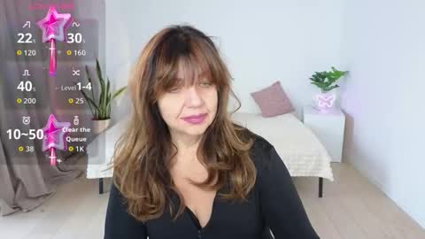 Snapshot of nika_light chatting on 17, 12, 2025 Nika light online show from 17, 12, 2025