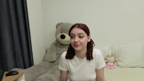 Snapshot of nikagaze chatting on 28, 5, 2026 Nika online show from 28, 5, 2026