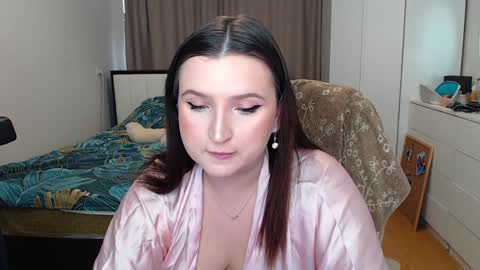 nikaking22 online show from 4, 12, 2024