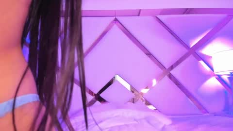 Snapshot of nikii_white chatting on 14, 2, 2025 nikii_white online show from 14, 2, 2025