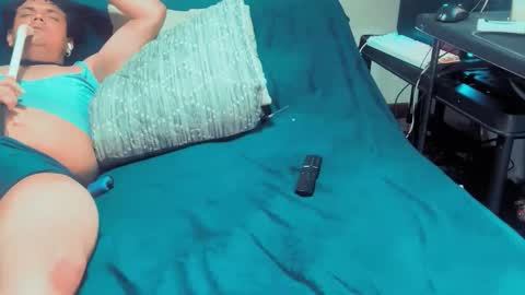 nikkelsofia online show from 6, 2, 2026