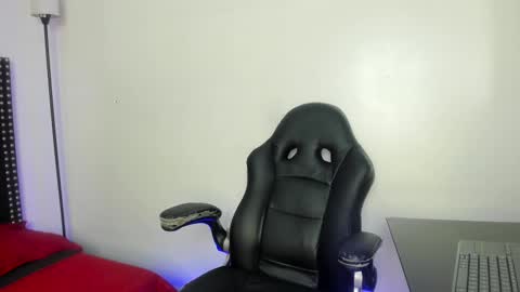 Nikkenyx online show from 24, 2, 2025