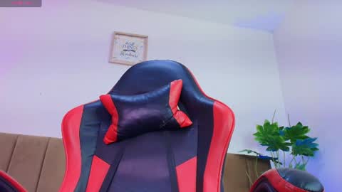 Snapshot of nikkenyx chatting on 7, 7, 2026 Nikkenyx online show from 7, 7, 2026