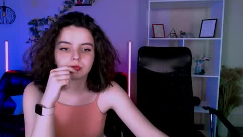 nikki_kiss_ online show from 1, 6, 2026