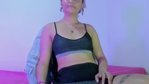 Snapshot of nikki_uwu chatting on 26, 4, 2026 nikki_uwu online show from 26, 4, 2026