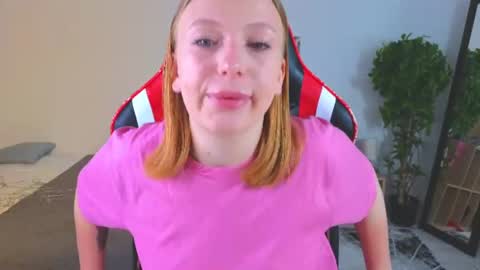 Snapshot of nikkibenz03 chatting on 8, 7, 2026 Beatrice online show from 8, 7, 2026