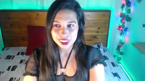 Snapshot of nikkiemilky chatting on 24, 9, 2025 NikkieMilky online show from 24, 9, 2025
