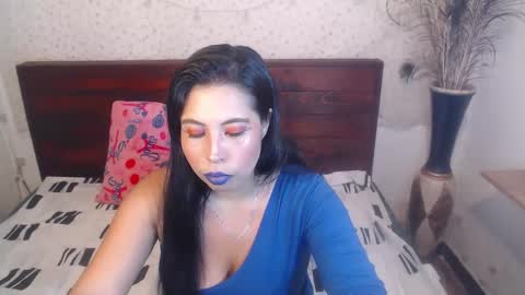 Snapshot of nikkiemilky chatting on 3, 10, 2025 NikkieMilky online show from 3, 10, 2025