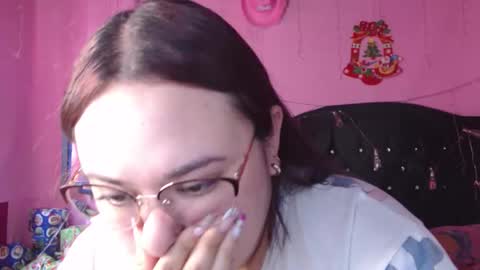 Snapshot of nikkirous_ chatting on 18, 12, 2025 Nikkirous online show from 18, 12, 2025