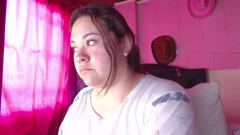 Snapshot of nikkirous_ chatting on 2, 2, 2026 Nikkirous online show from 2, 2, 2026