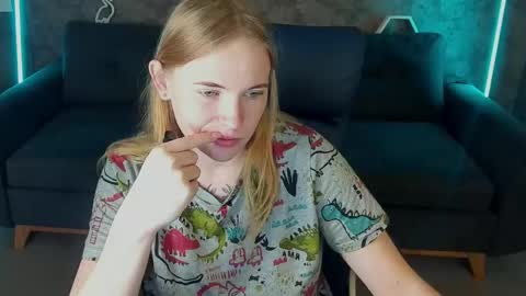 Snapshot of nikkyreyyy chatting on 22, 5, 2026 nikkyreyyy online show from 22, 5, 2026