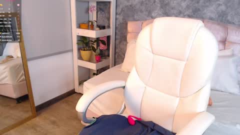 Niko Robin online show from 19, 12, 2024