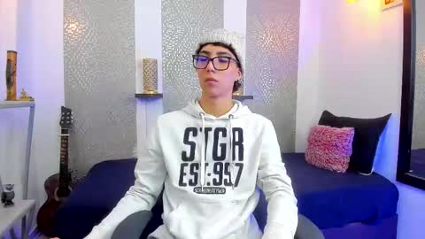    online show from 12, 2, 2025