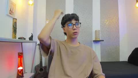    online show from 18, 9, 2025