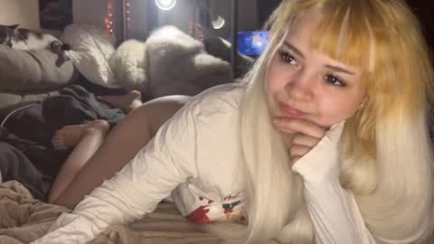 nikoli_naw online show from 2, 4, 2026