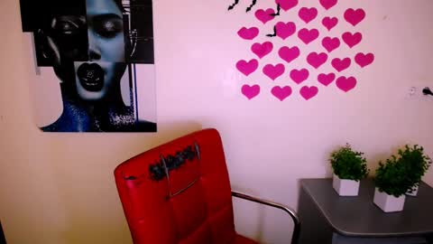 nikonara_ online show from 8, 12, 2024