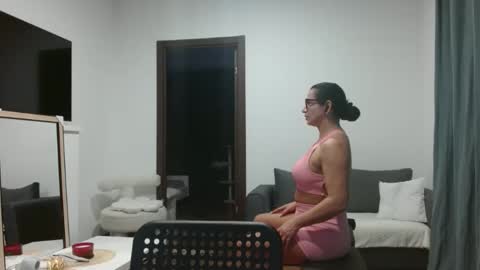 niky_sweet19 online show from 22, 11, 2025