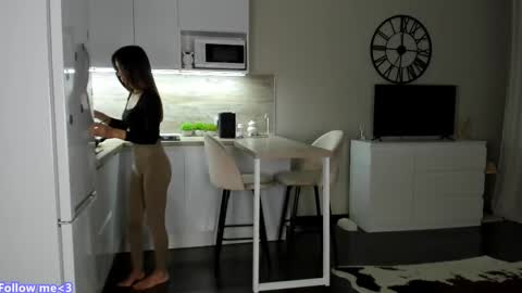 Bella online show from 22, 2, 2025