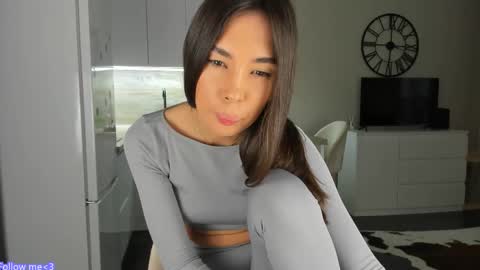 Bella online show from 3, 3, 2025