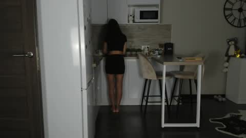 Bella online show from 10, 4, 2026