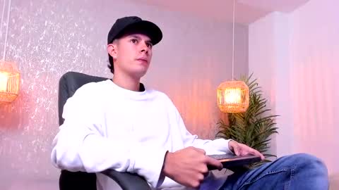 Nils online show from 19, 10, 2025