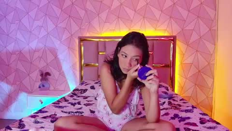 Nina Carther online show from 17, 7, 2026