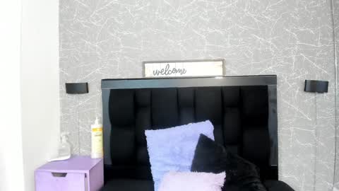 Nina online show from 25, 1, 2025