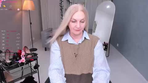 Nina online show from 14, 12, 2025