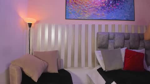 nina_glow_ online show from 25, 2, 2026