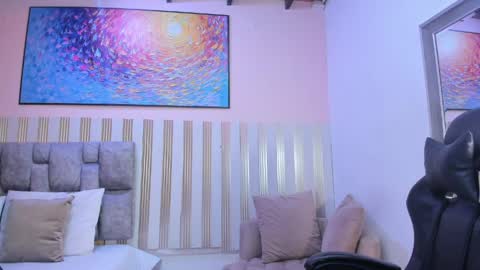 nina_glow_ online show from 6, 4, 2026