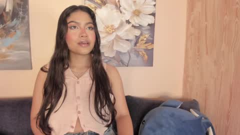 nina_kmay online show from 5, 4, 2026