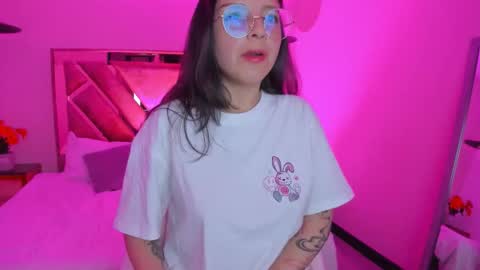 Nina myers online show from 7, 11, 2025