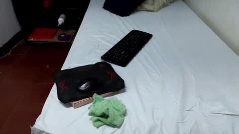 Ninaa fox online show from 18, 1, 2025