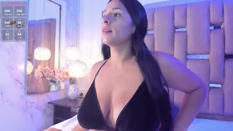 ninabloom_ online show from 20, 3, 2026