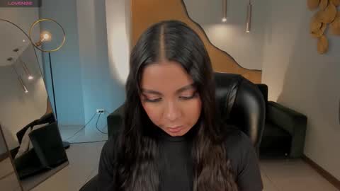 Nina online show from 26, 11, 2025