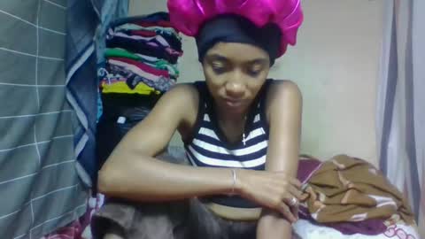 Snapshot of ninaeaa chatting on 19, 5, 2026 ninaeaa online show from 19, 5, 2026