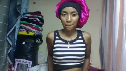 Snapshot of ninaeaa chatting on 19, 5, 2026 ninaeaa online show from 19, 5, 2026